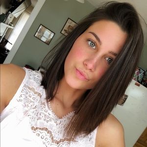 Meet your Posher, Nicholle